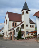 Add your one line caption using the Image tab of the Web Properties dialog